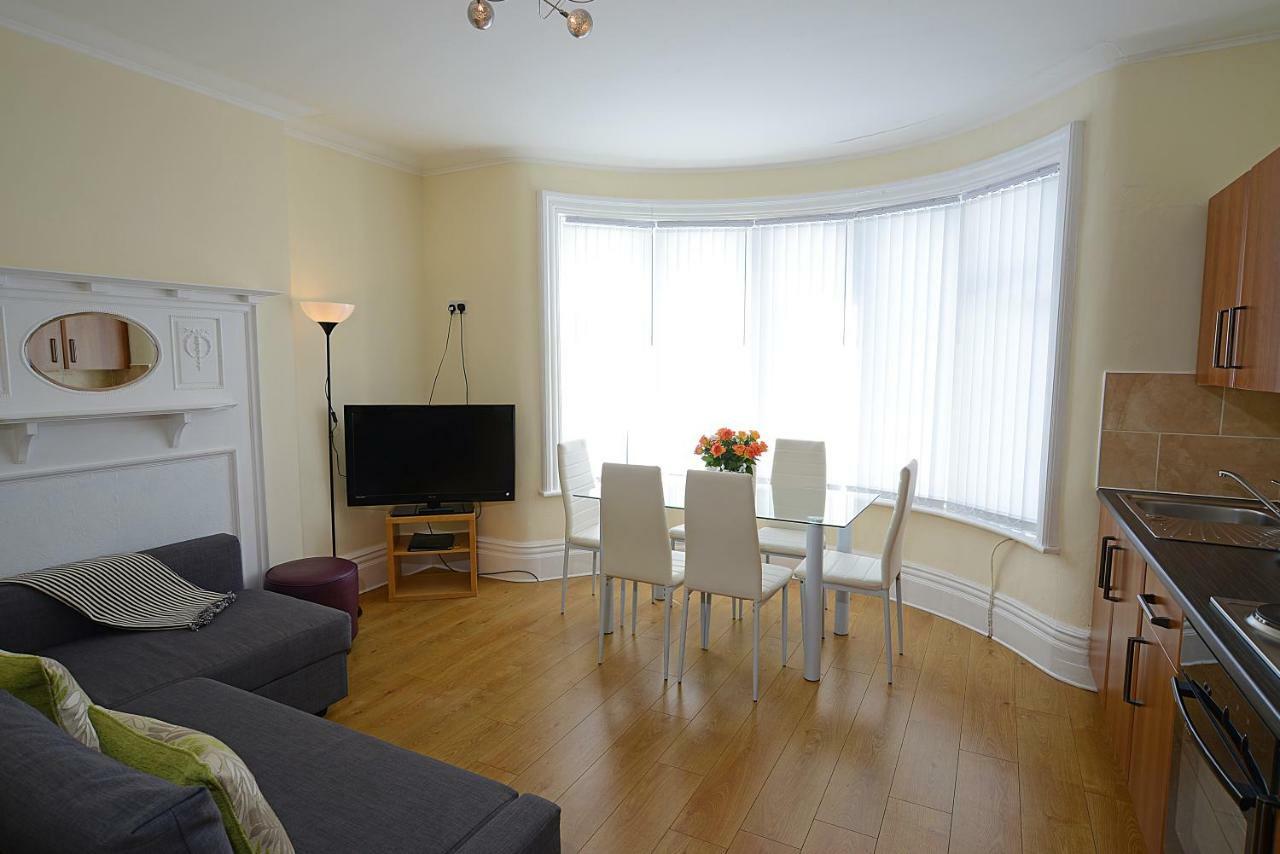 בלקפול Twelve Apartments מראה חיצוני תמונה
